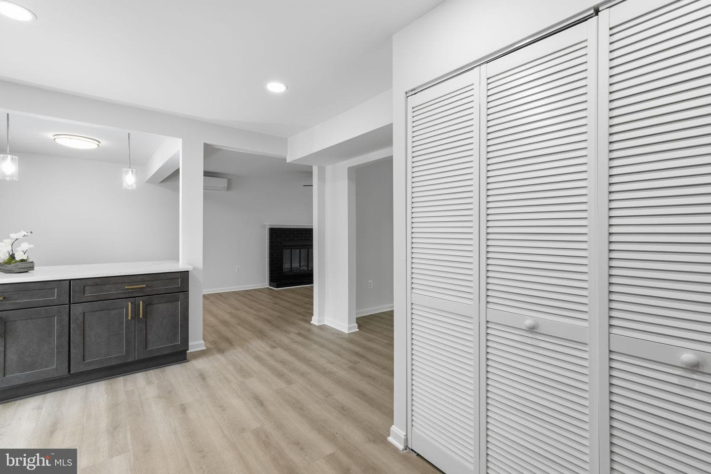 7905 Chalice Road photo 9