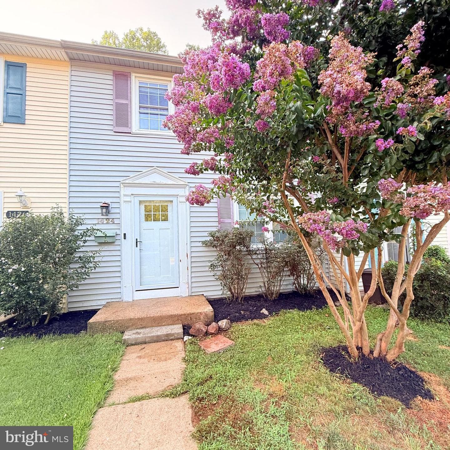 1424 Foxwood Court photo 2