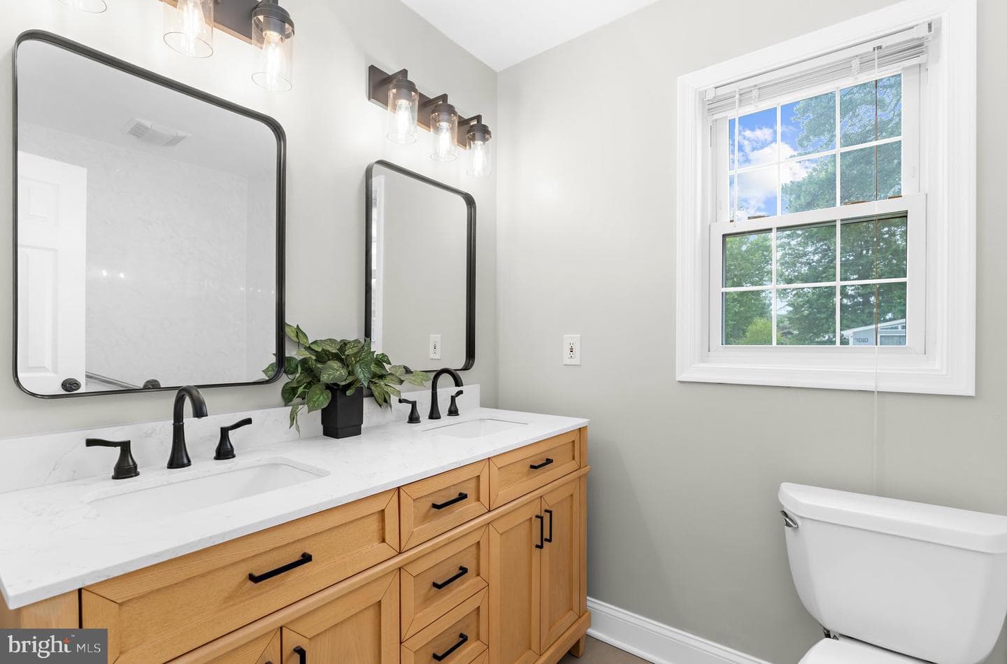 7009 Dover Avenue photo 3