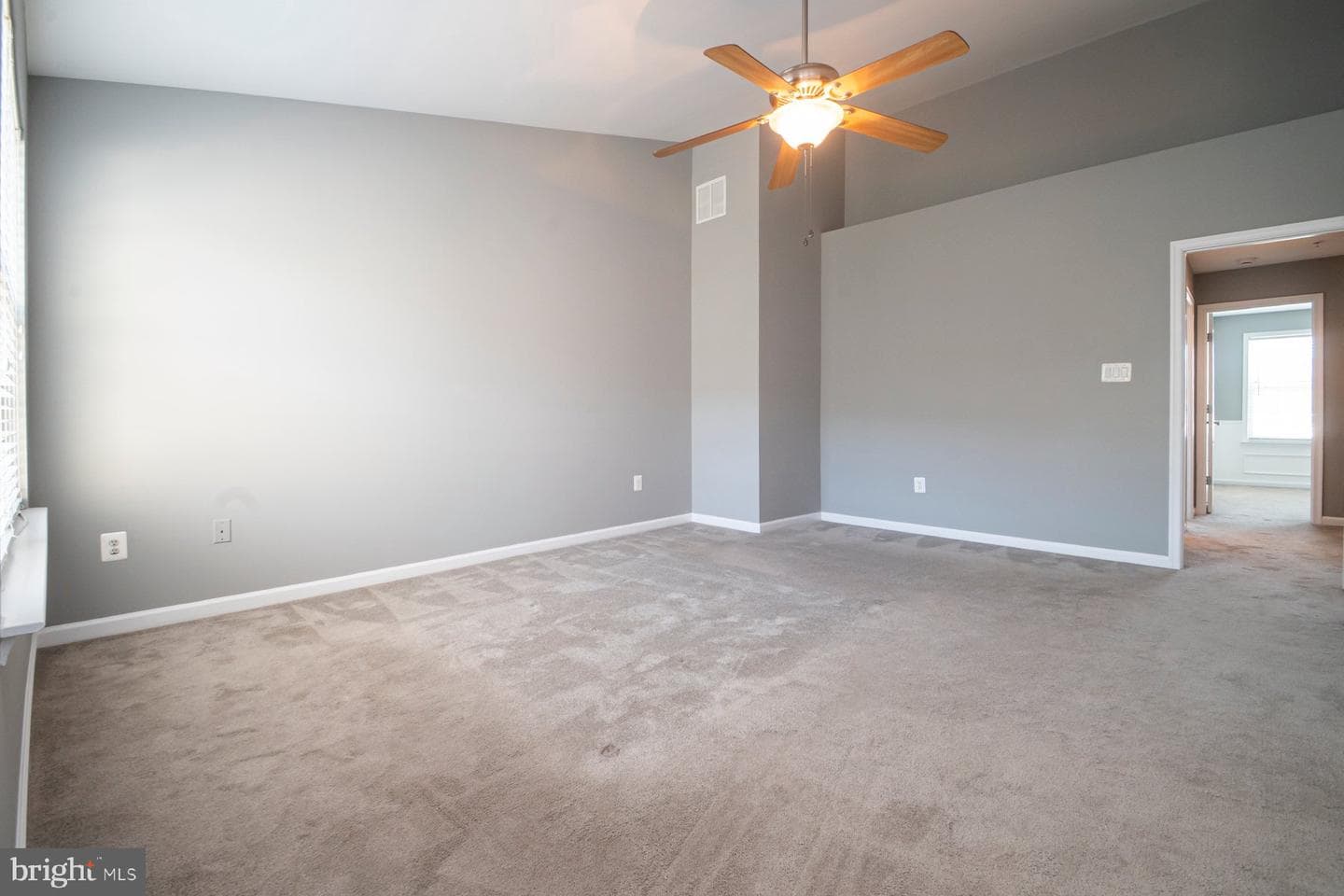 7109 Tanager Avenue photo 18