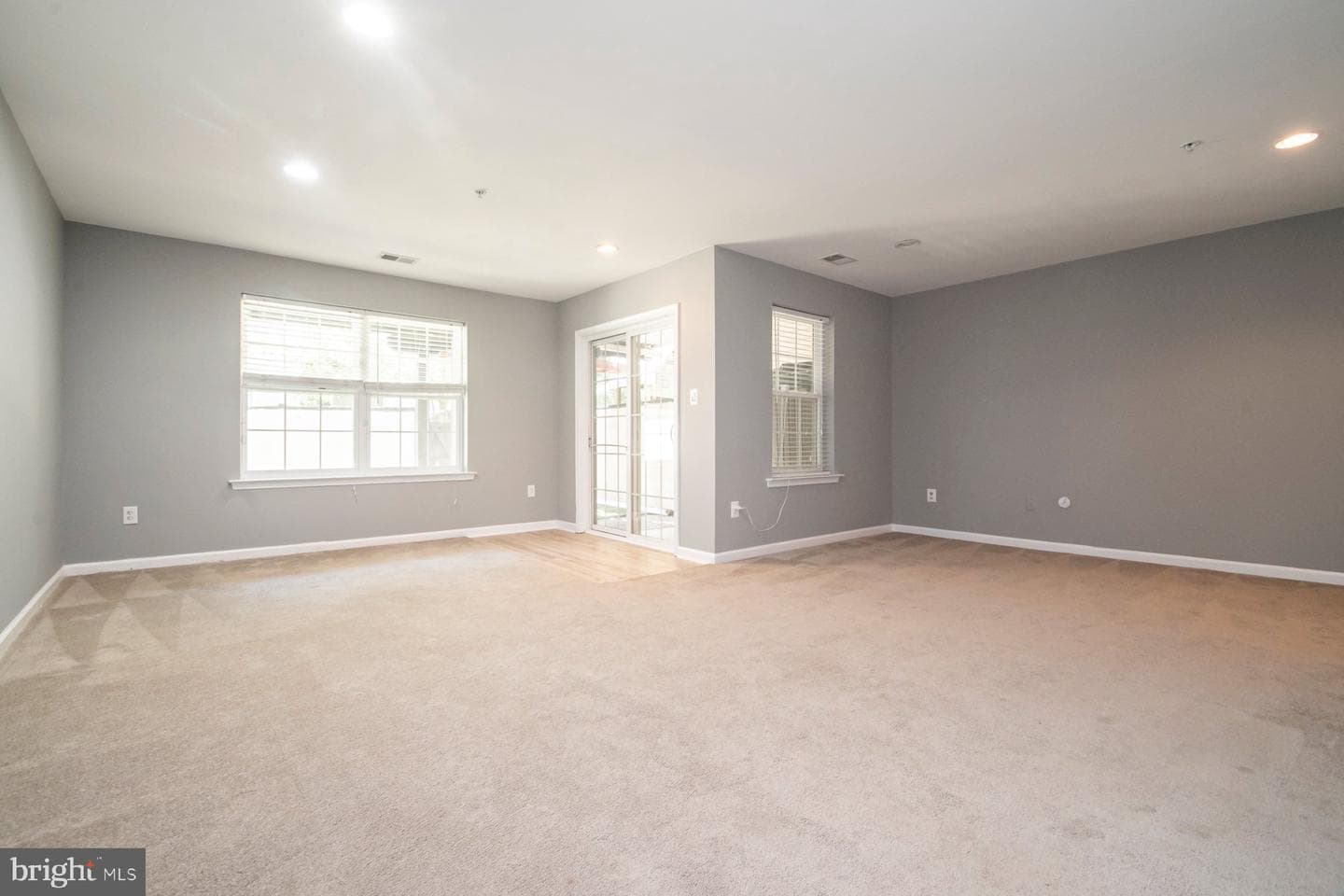7109 Tanager Avenue photo 25