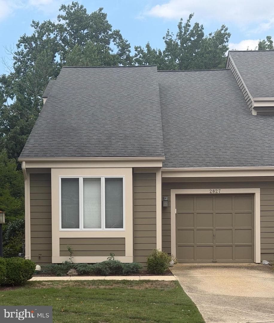 2827 Seasons Way
