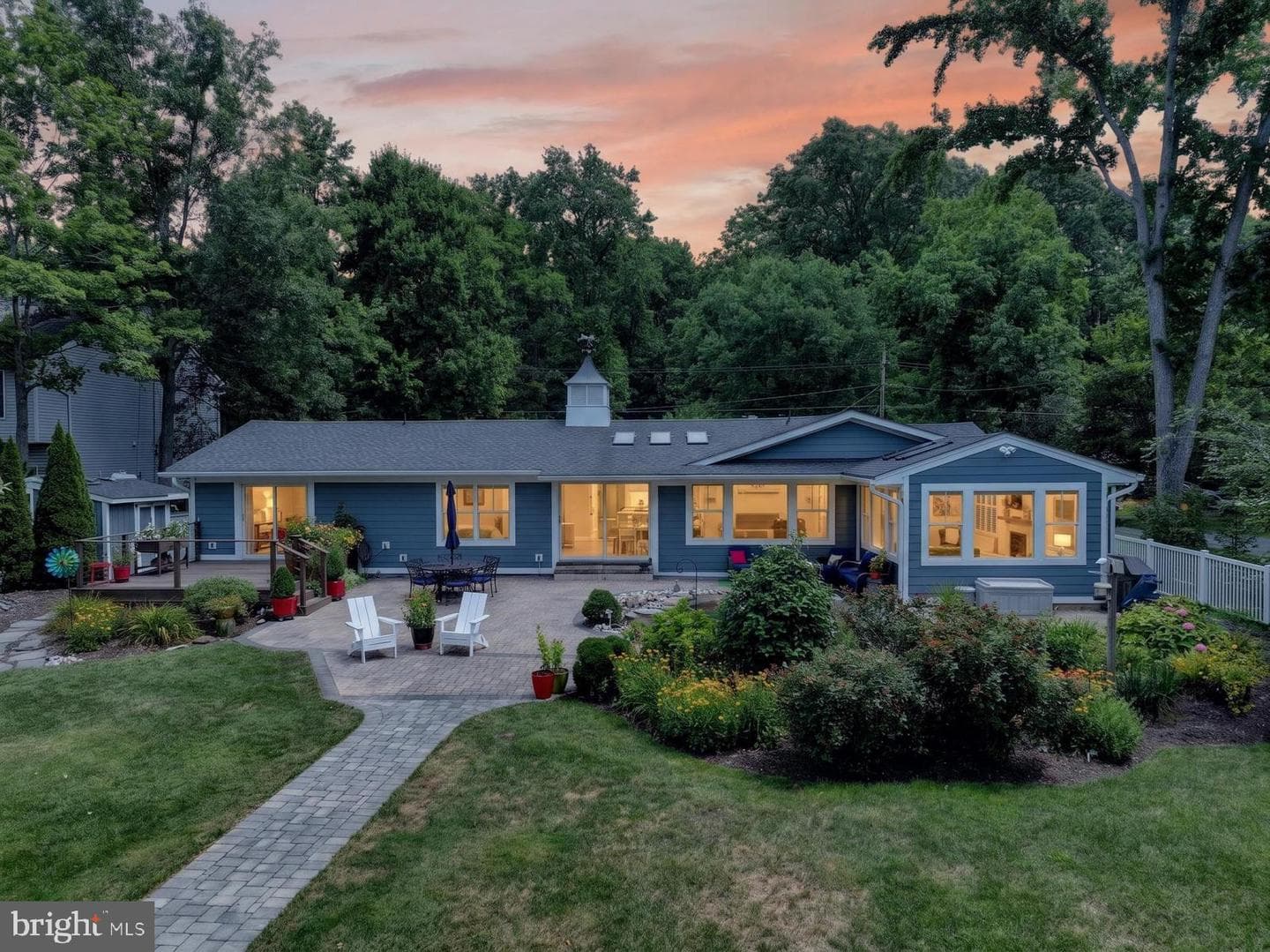 3924 W Shore Drive photo 3