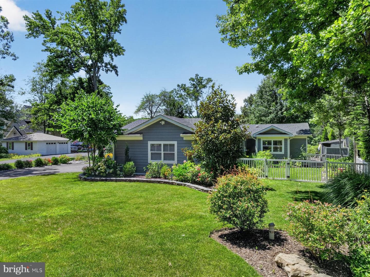 3924 W Shore Drive photo 32