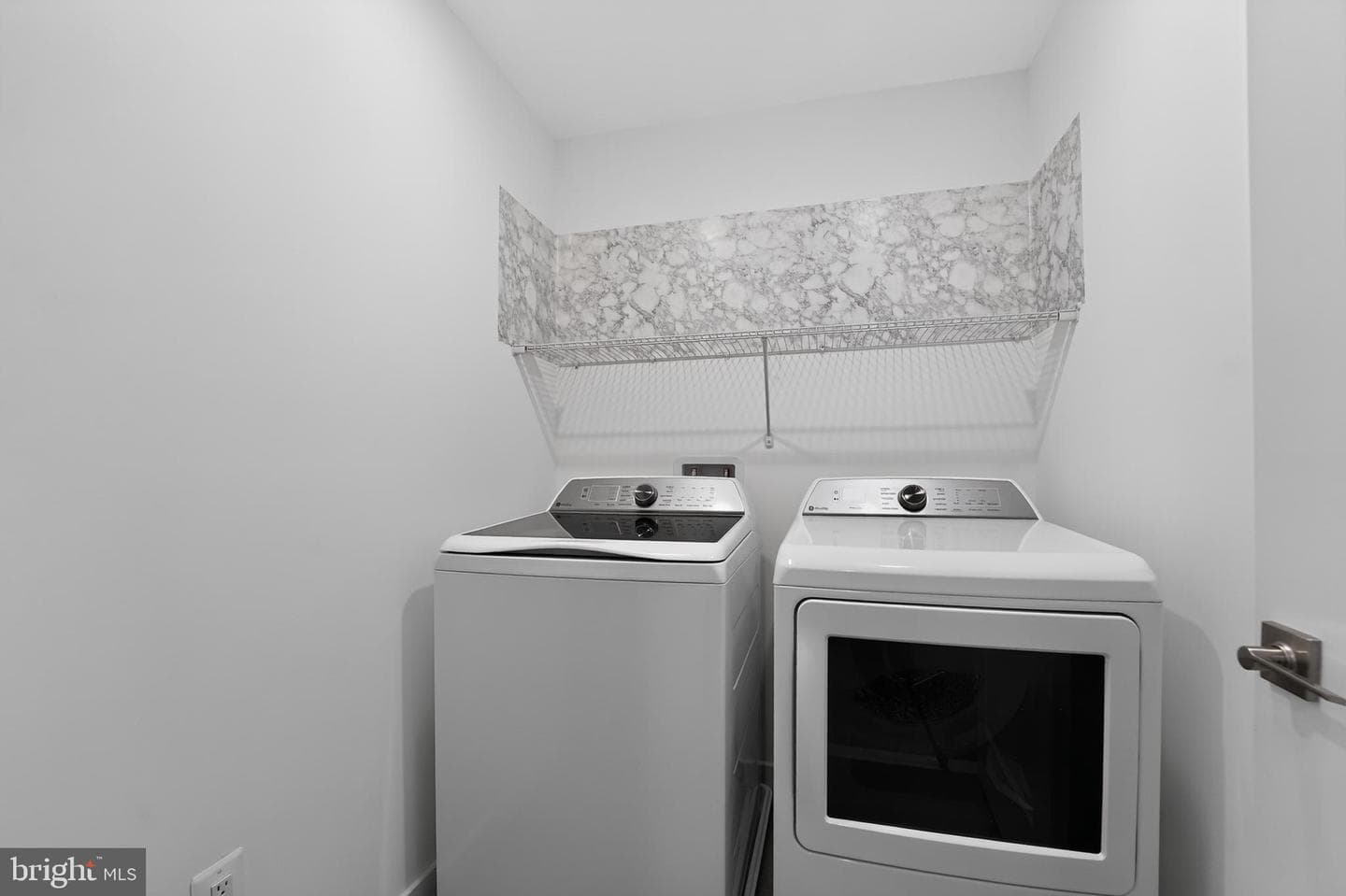 5718 Howard Drive photo 20