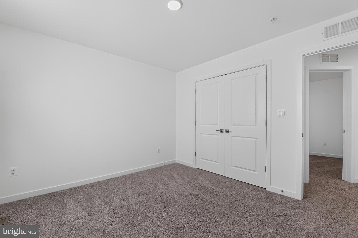 5718 Howard Drive photo 25