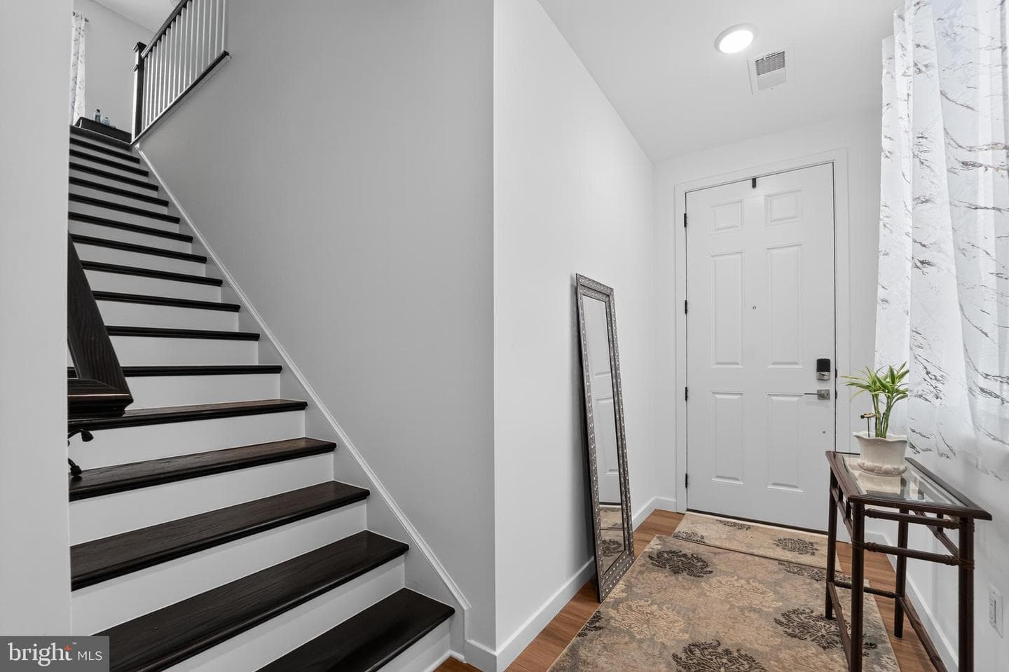 5718 Howard Drive photo 3
