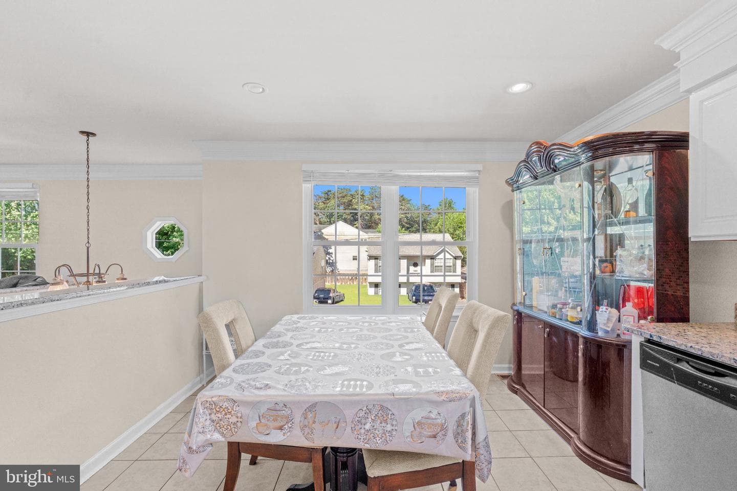 7905 Marydell Avenue photo 12