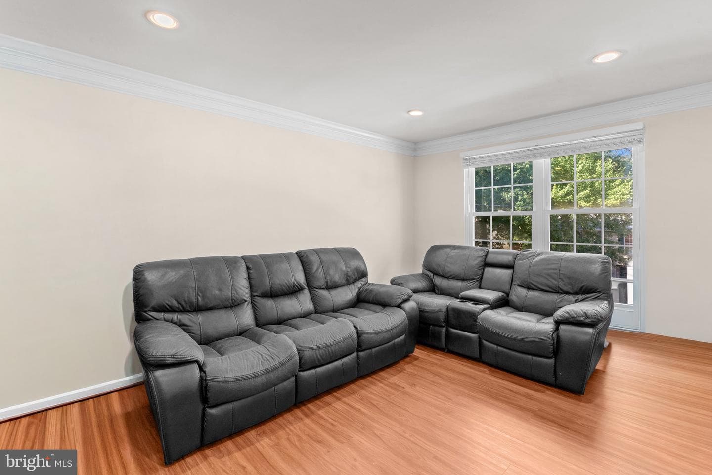 7905 Marydell Avenue photo 14