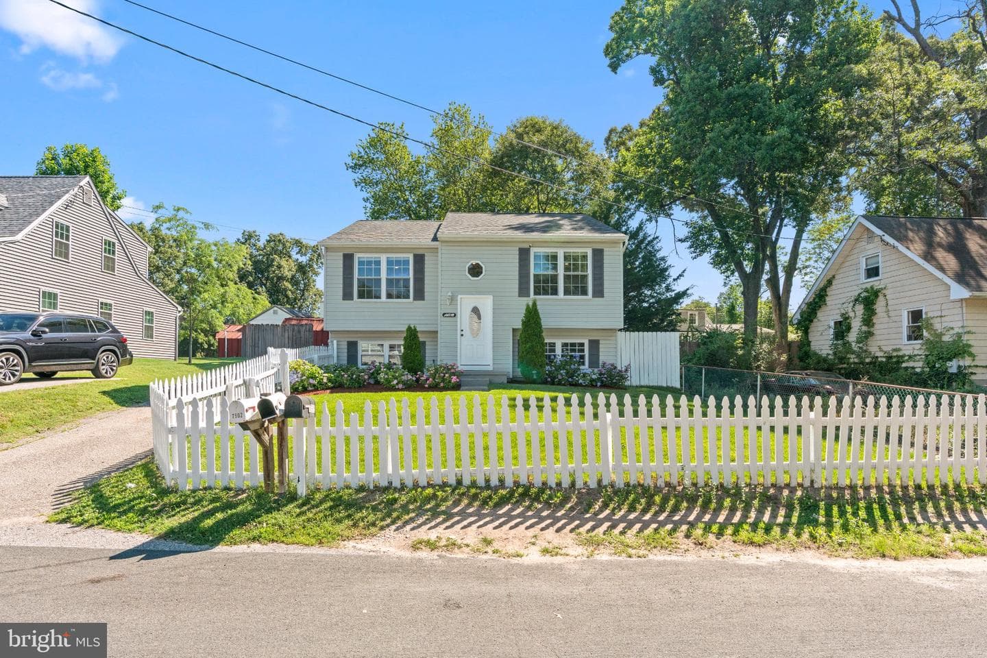 7905 Marydell Avenue photo 30