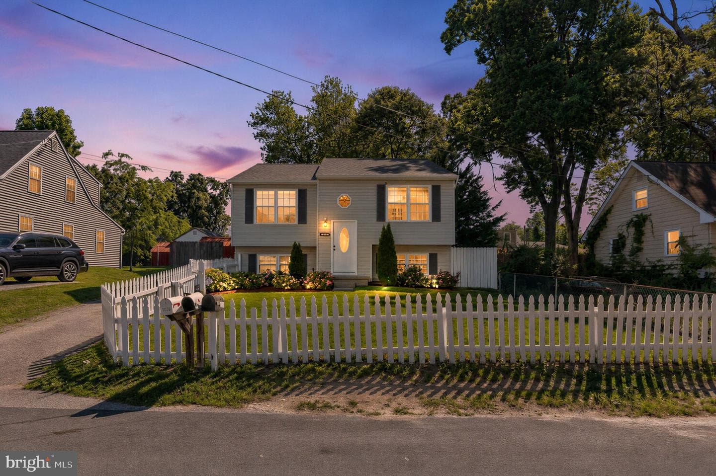 7905 Marydell Avenue photo 32
