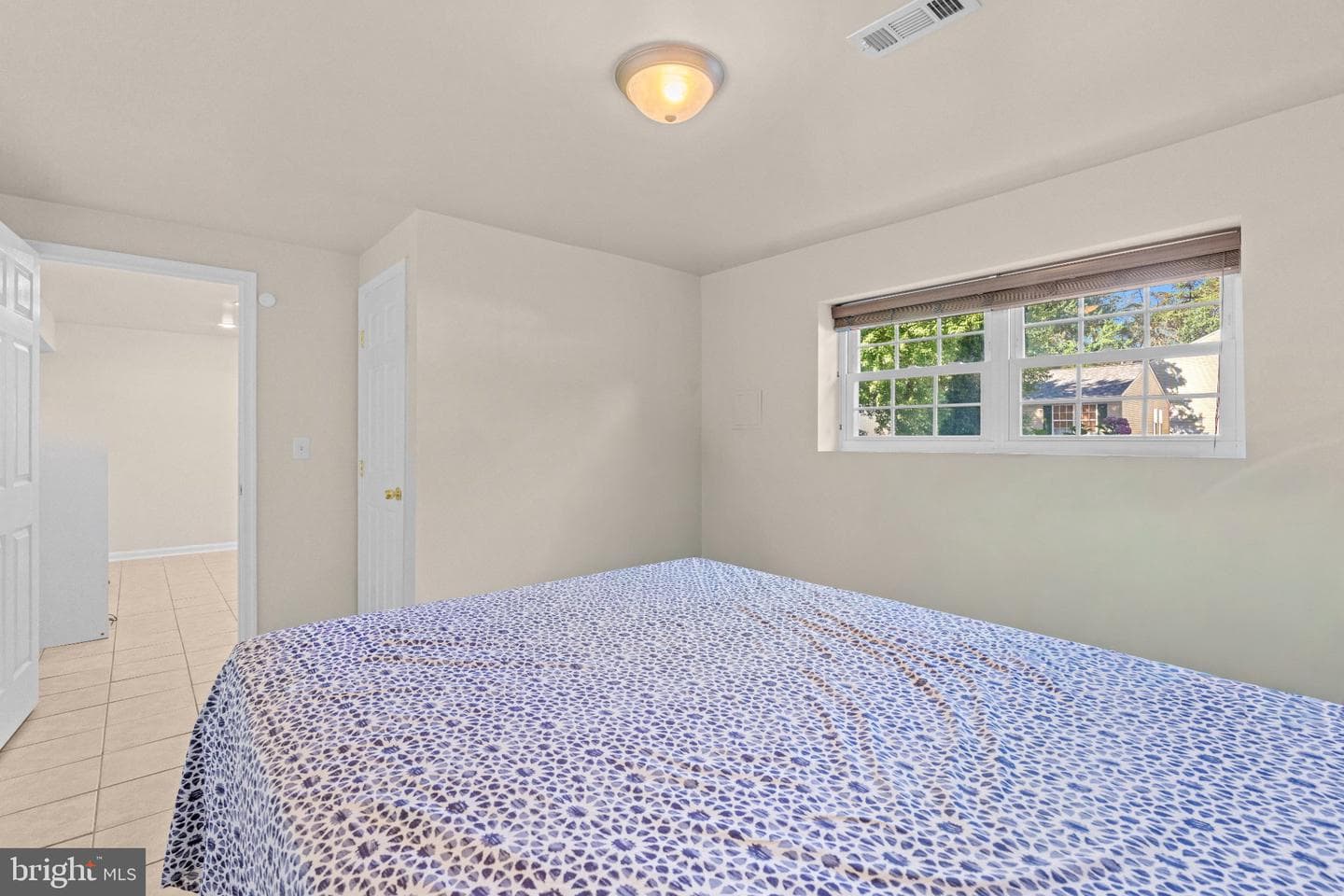 7905 Marydell Avenue photo 6
