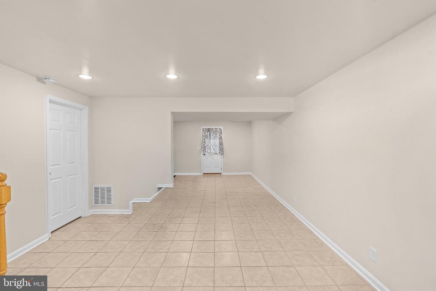 7905 Marydell Avenue photo 7