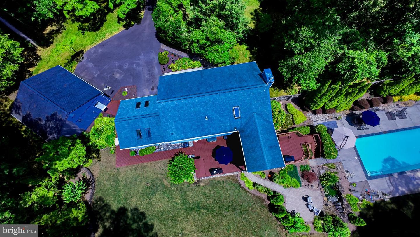1019 Branch View Court photo 4
