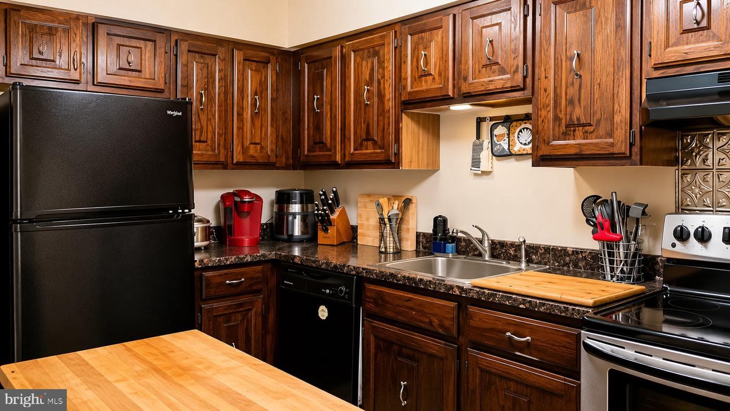 1238 Holmespun Drive photo 4
