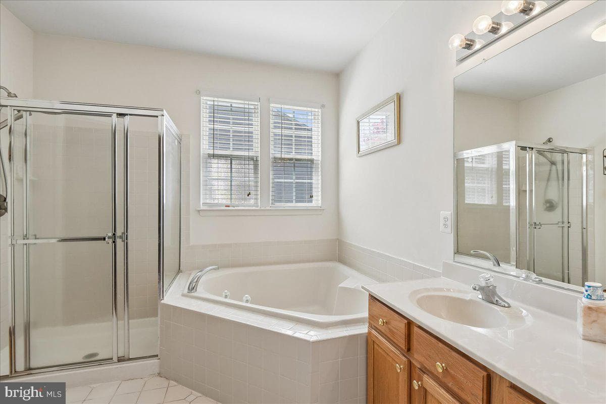 605 Lighthouse Landing Lane photo 22