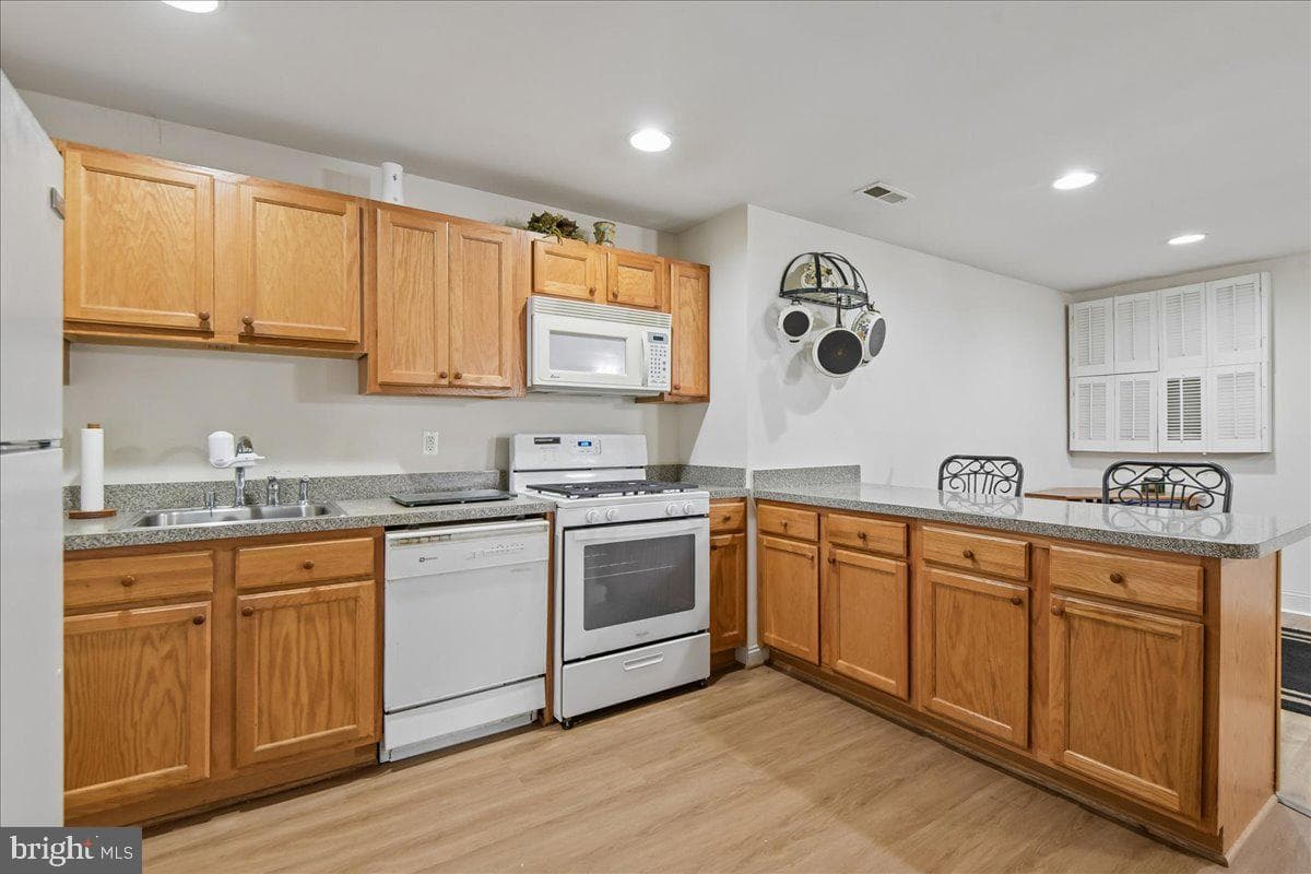 605 Lighthouse Landing Lane photo 39