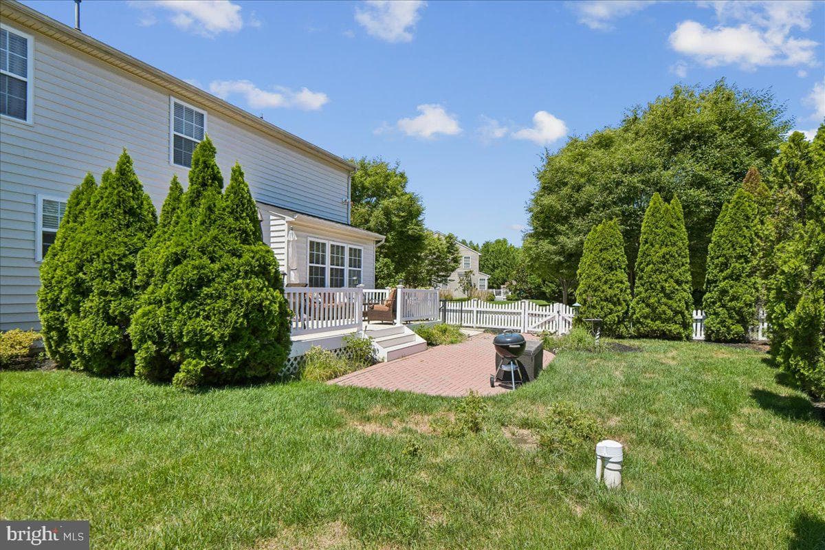 605 Lighthouse Landing Lane photo 5