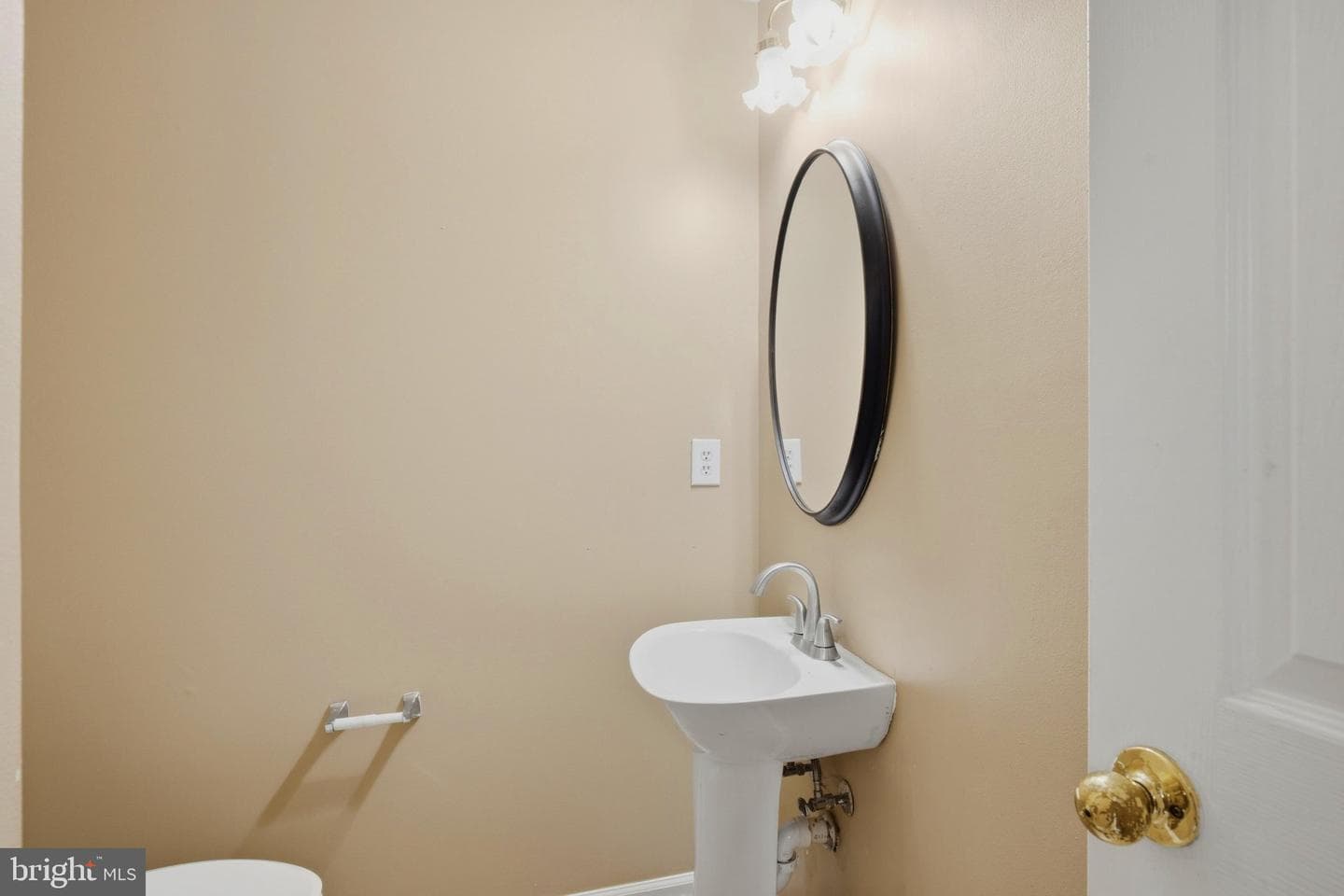8609 Woodland Manor Drive photo 22