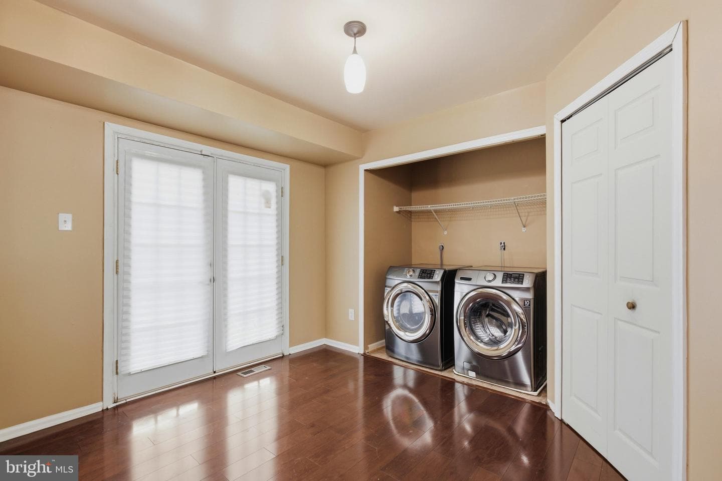8609 Woodland Manor Drive photo 24