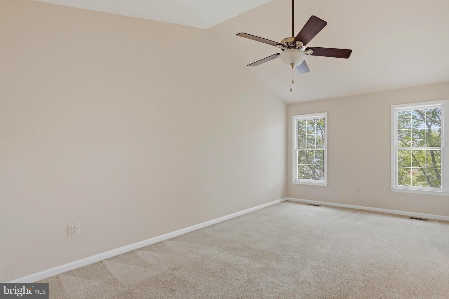 8609 Woodland Manor Drive photo 29
