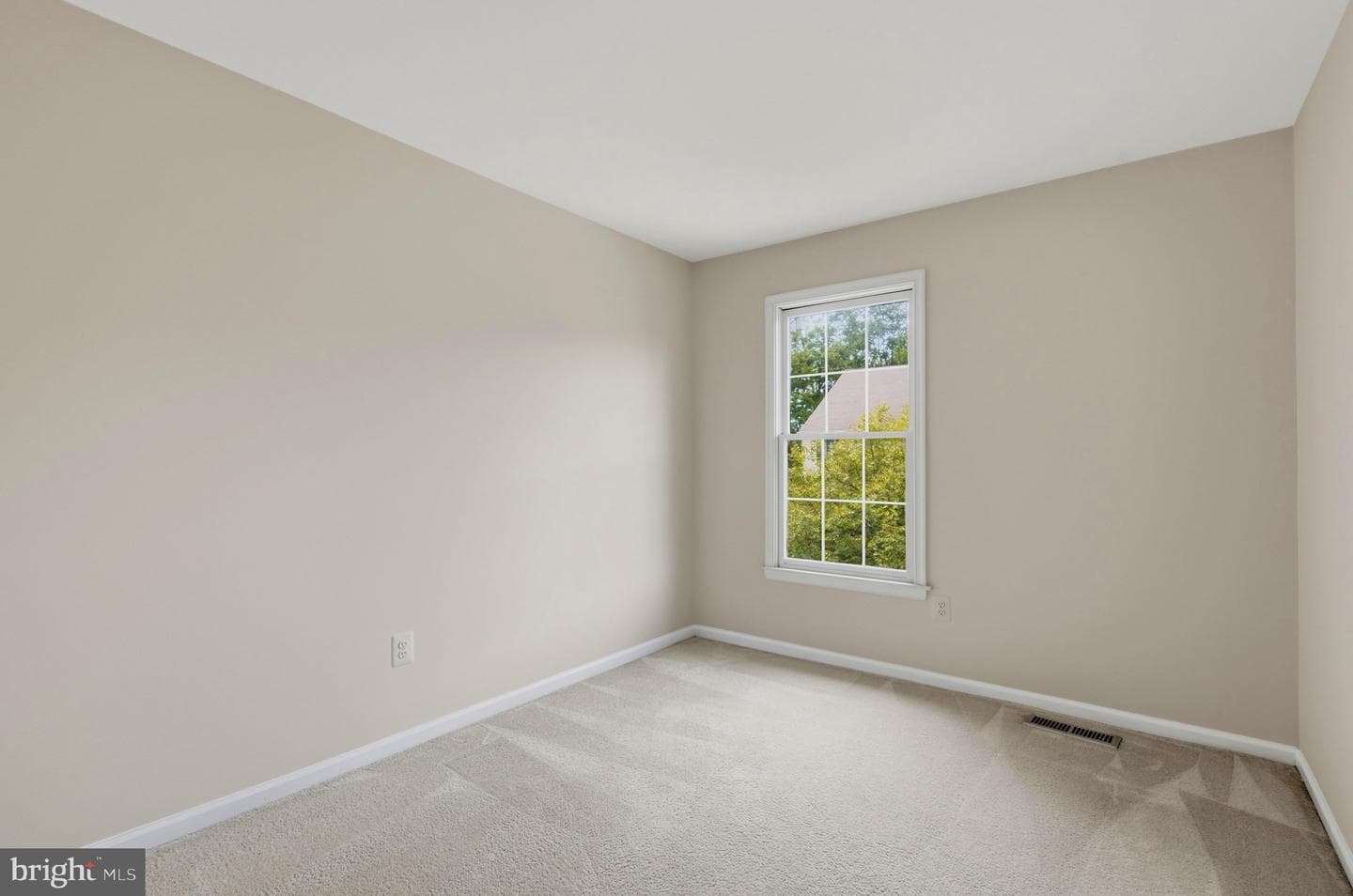 8609 Woodland Manor Drive photo 37
