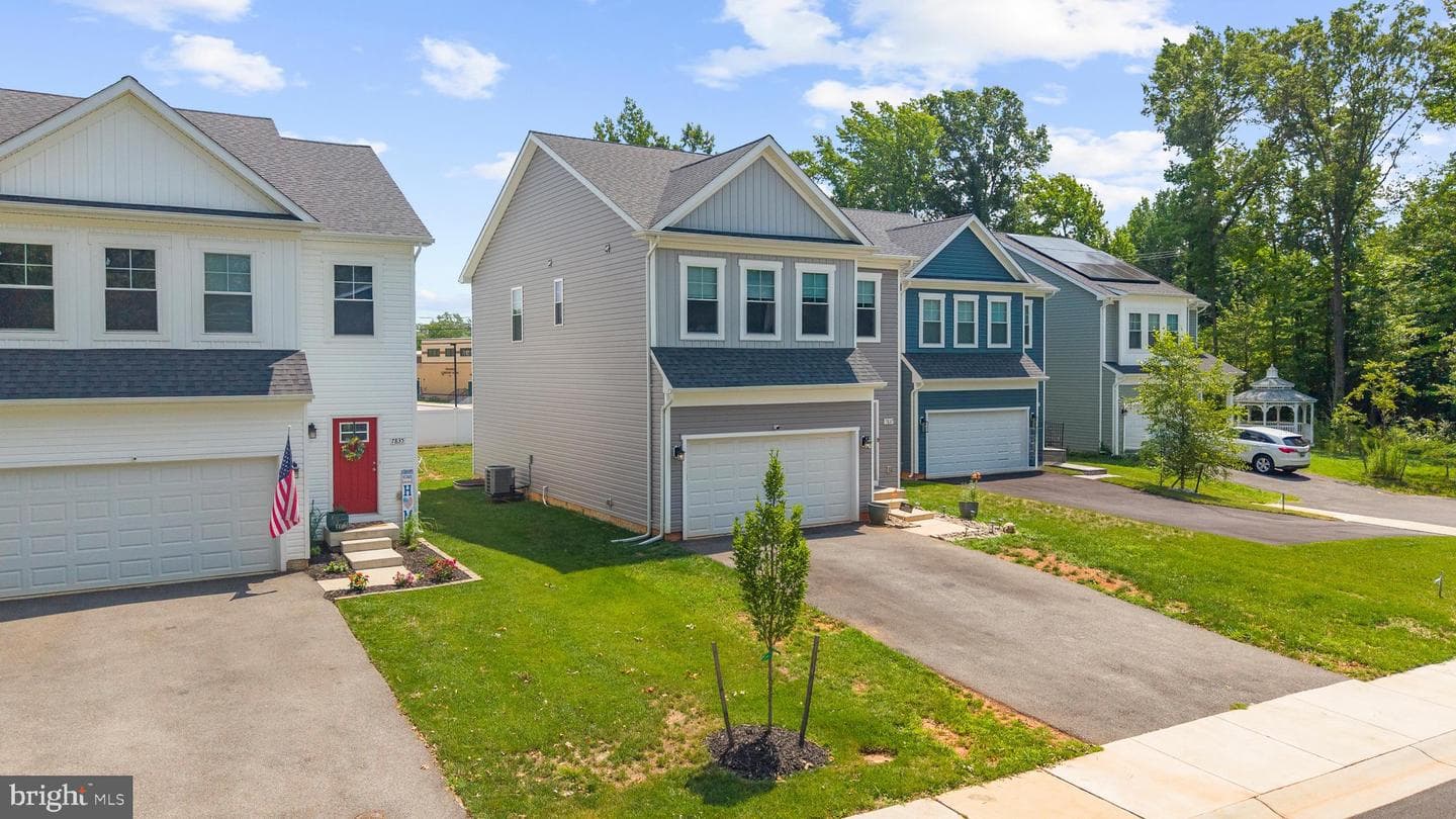 7837 Jude Ln photo 2
