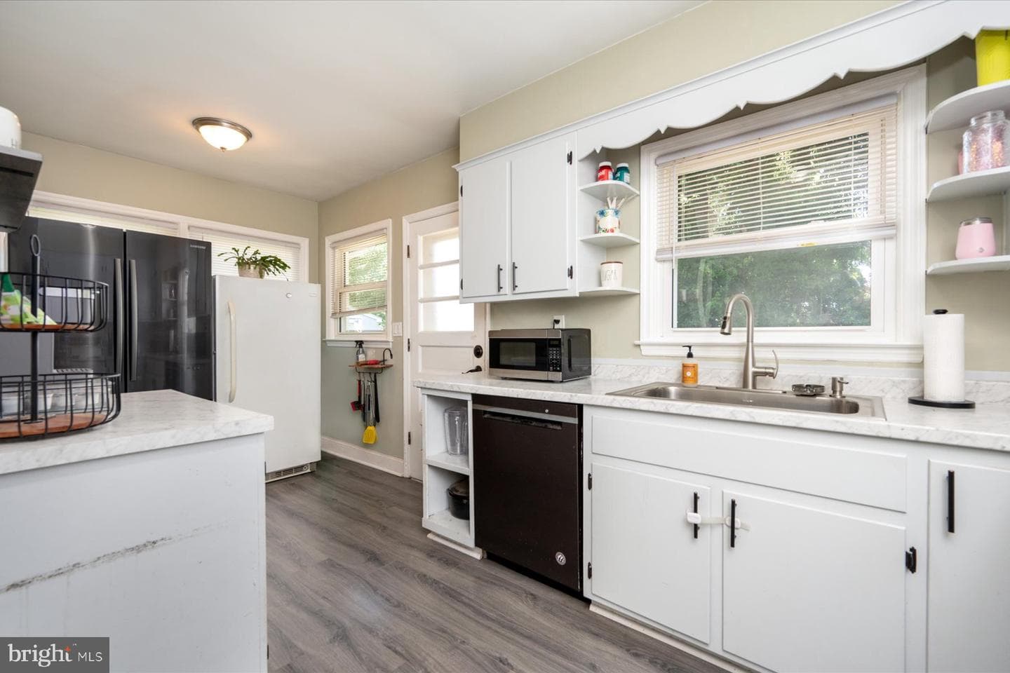 402 Joyce Drive photo 6