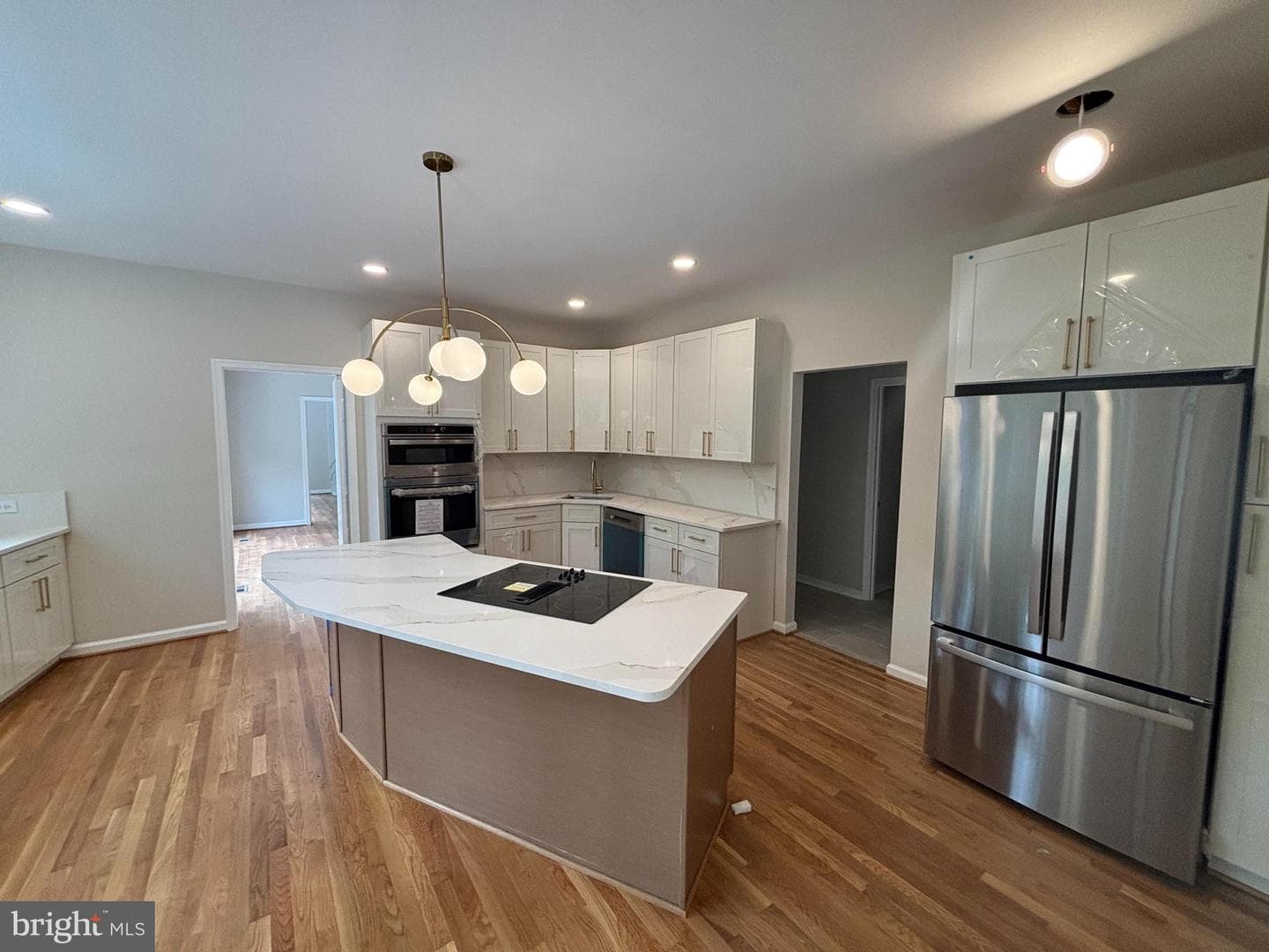 979 Bramleigh Lane photo 3