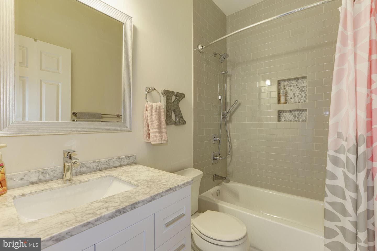 3621 Edgemont Street photo 25