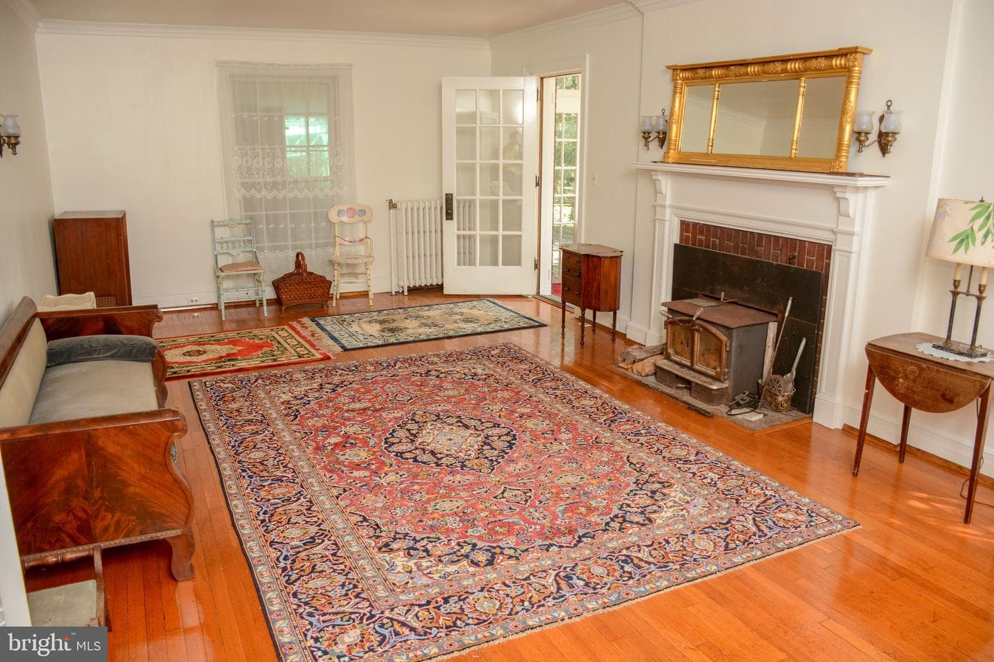 831 Windsor Road photo 10