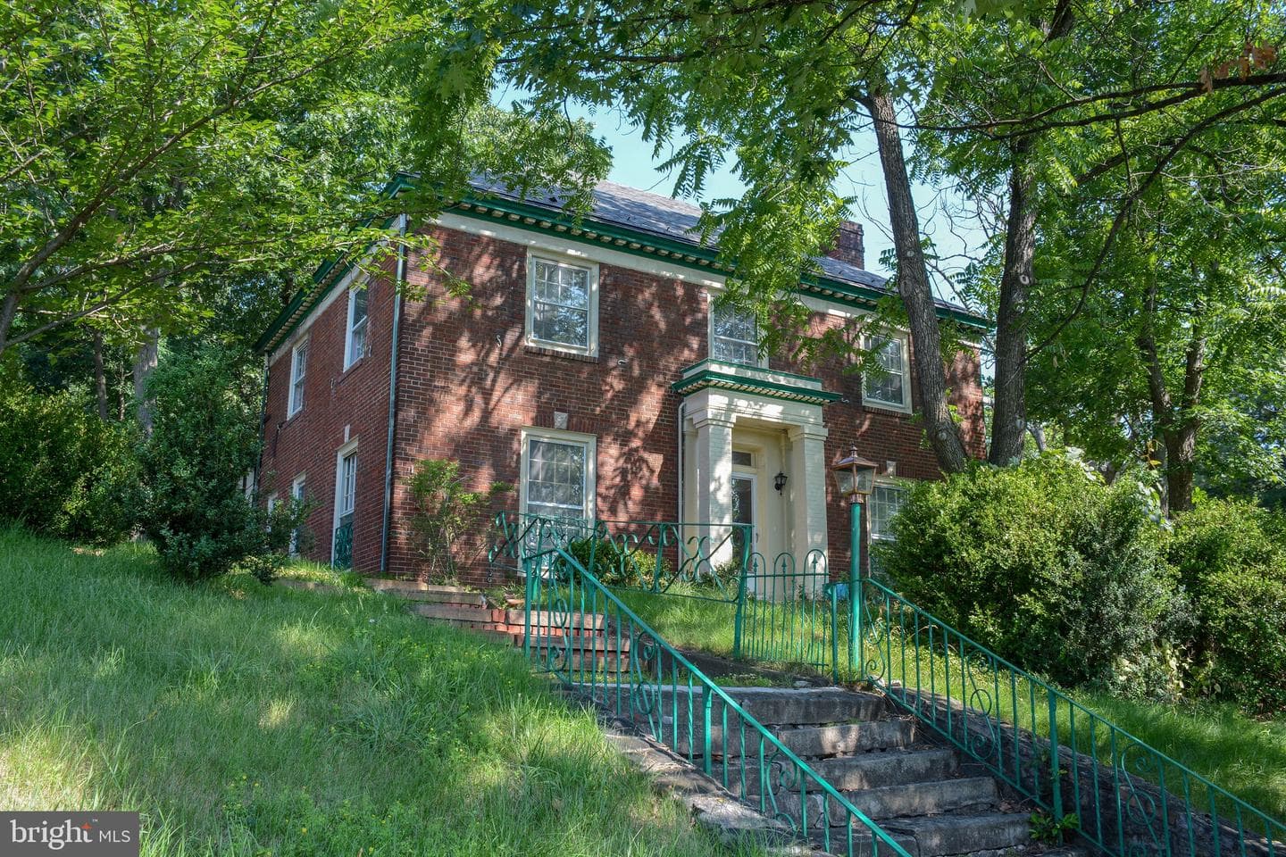 831 Windsor Road photo 45