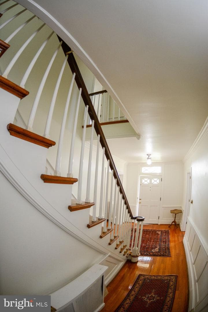 831 Windsor Road photo 6