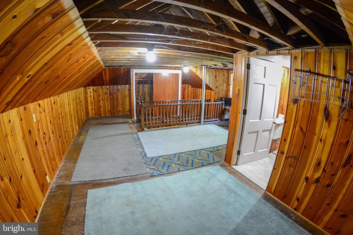 831 Windsor Road photo 62