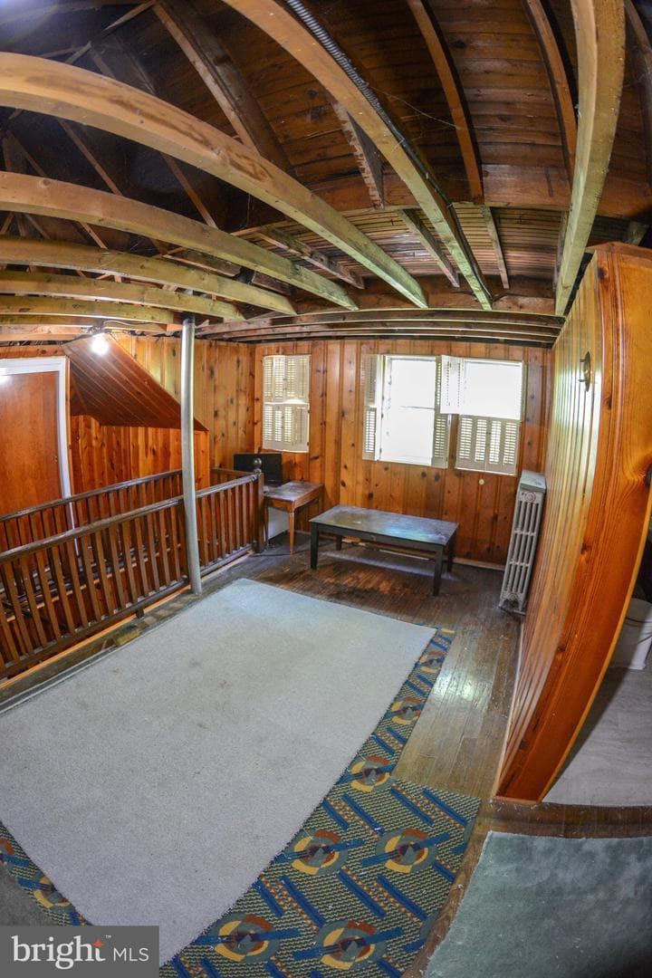 831 Windsor Road photo 65