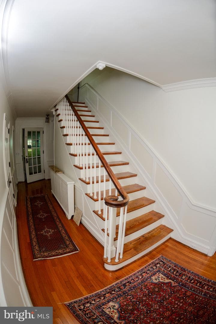 831 Windsor Road photo 8