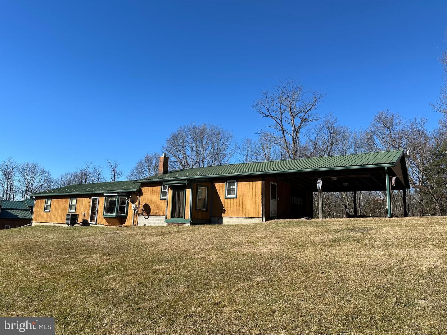 13507 Black Valley Road NE photo 2