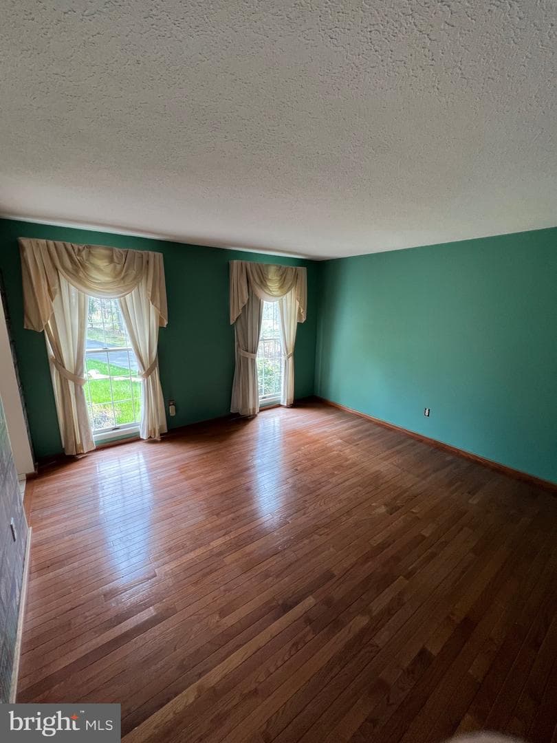 17702 Maniford Road SE photo 10