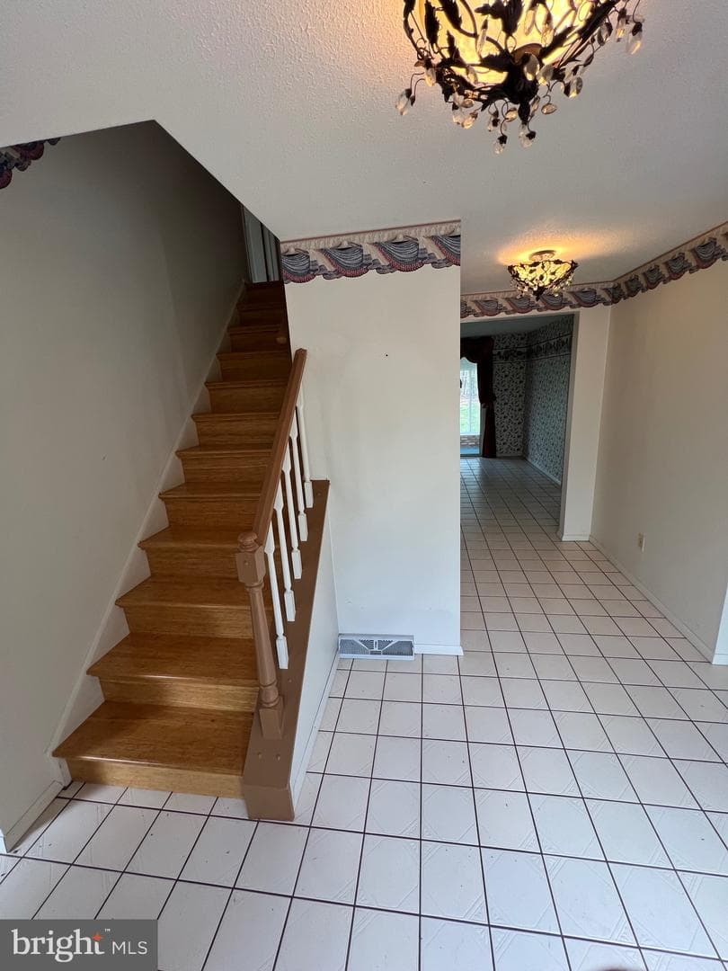 17702 Maniford Road SE photo 9