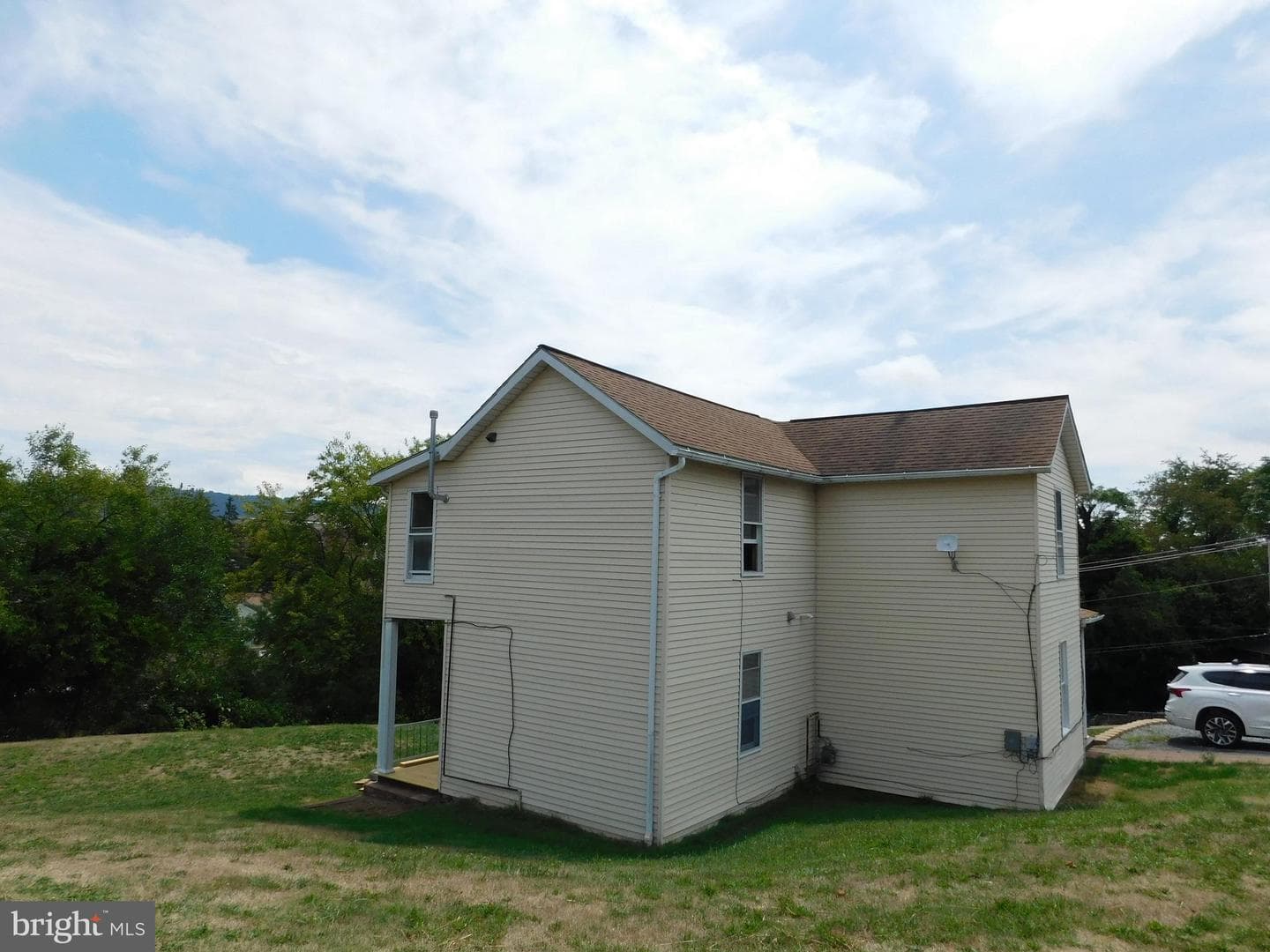 366 Byrd Avenue photo 4