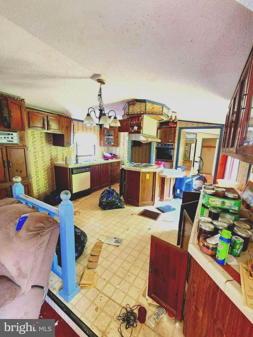 18305 Foxfire Lane SW photo 3