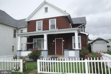 131 Grand Avenue photo 1