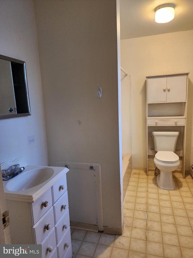 303 Washington Street photo 7