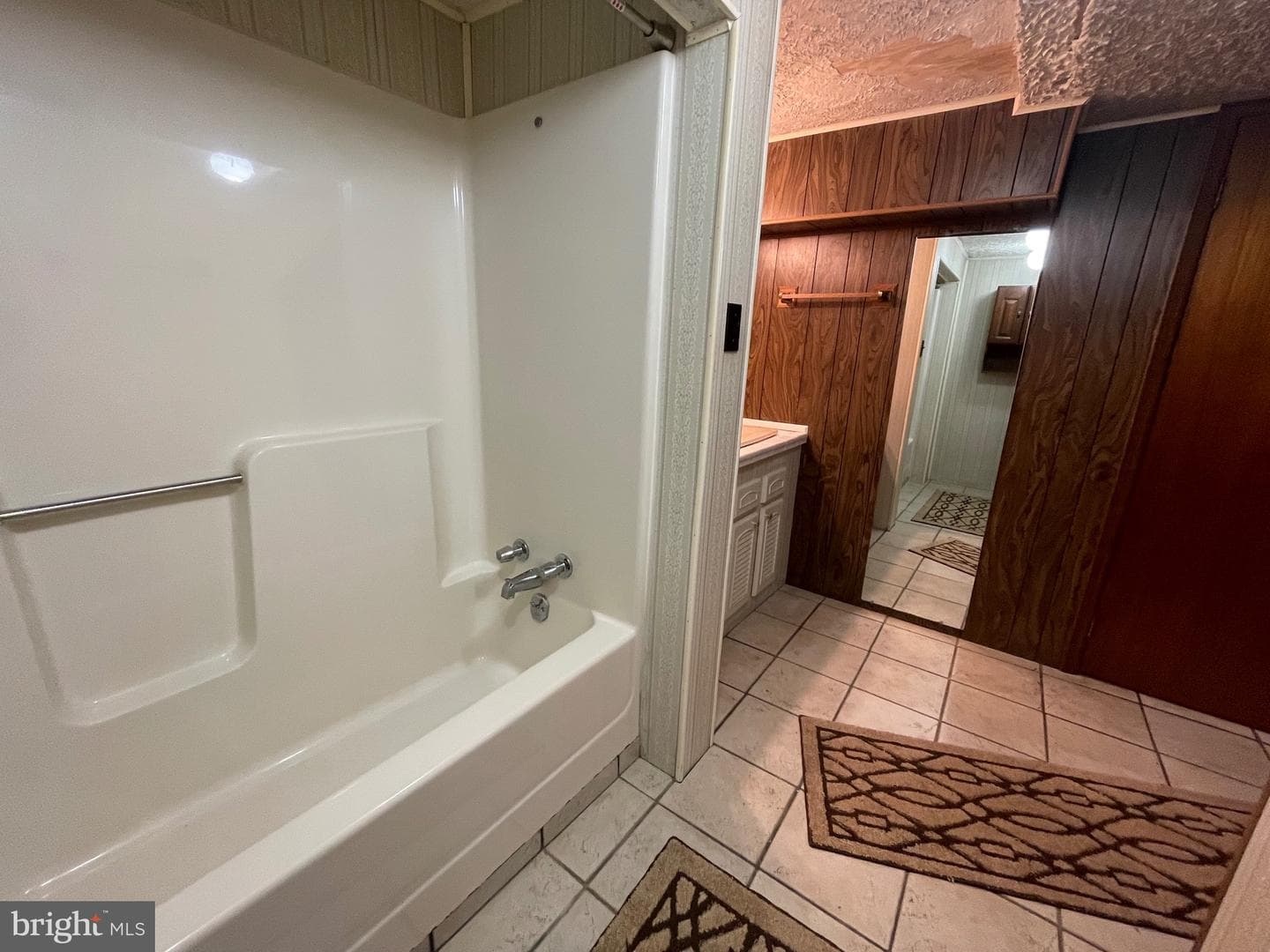 12732 Valley View Avenue photo 40