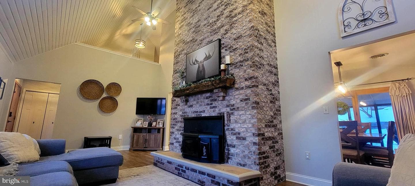 509 Grandview Drive photo 6