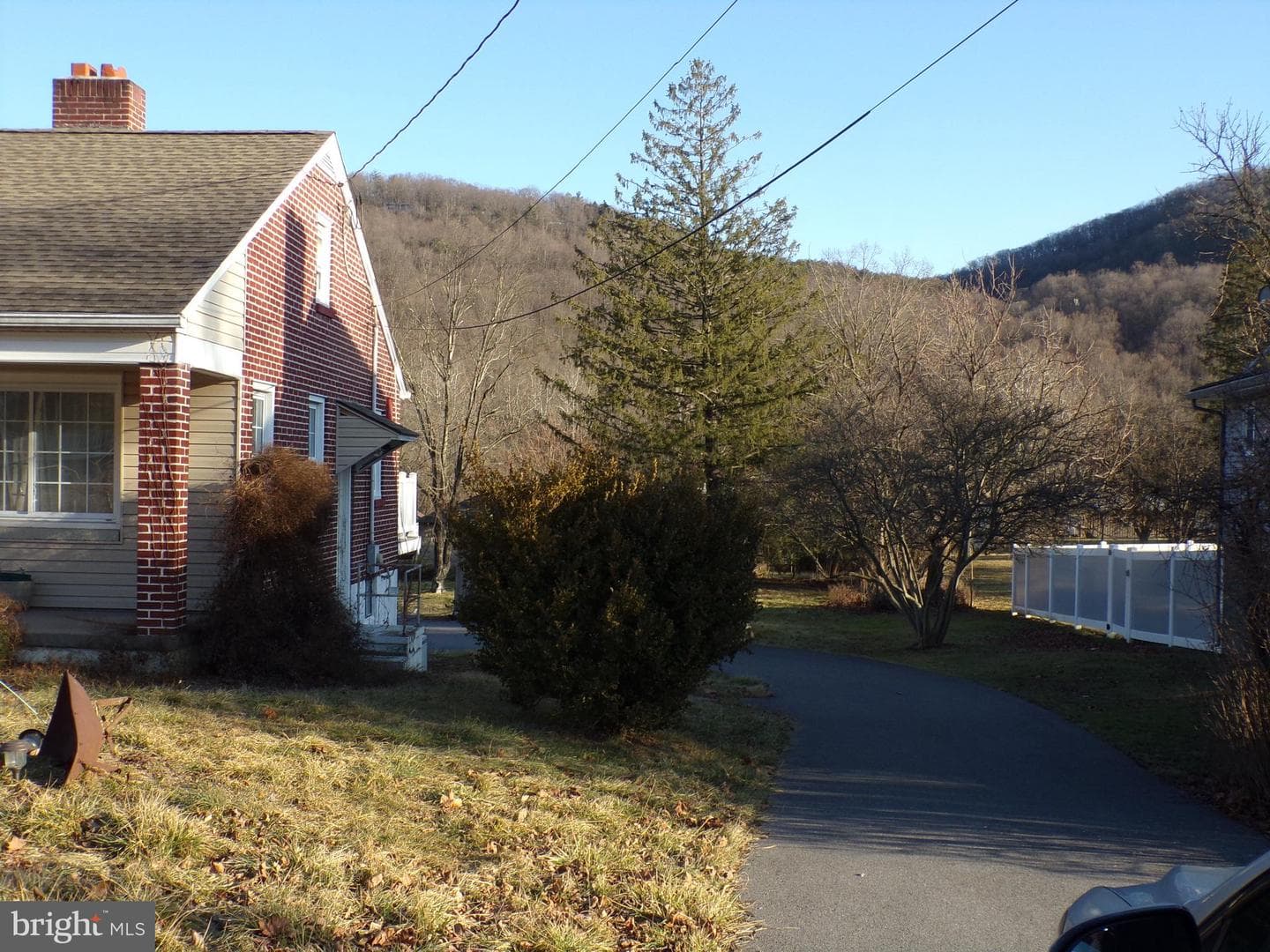 828 National Highway photo 5