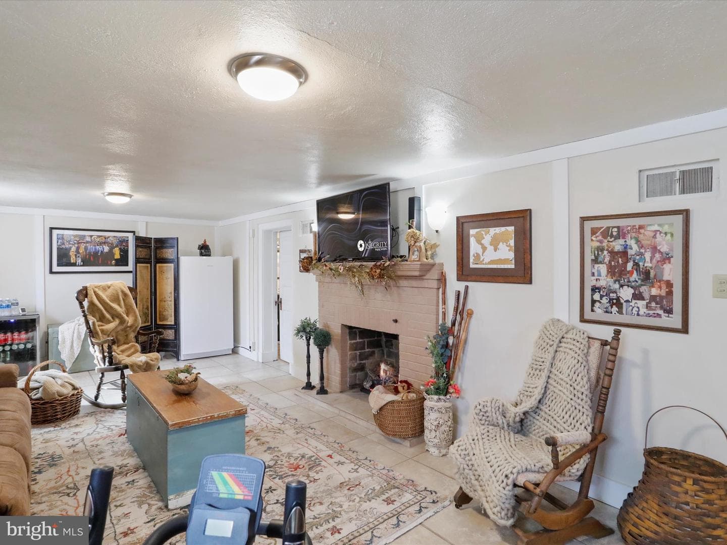 1061 Longwood Avenue photo 30
