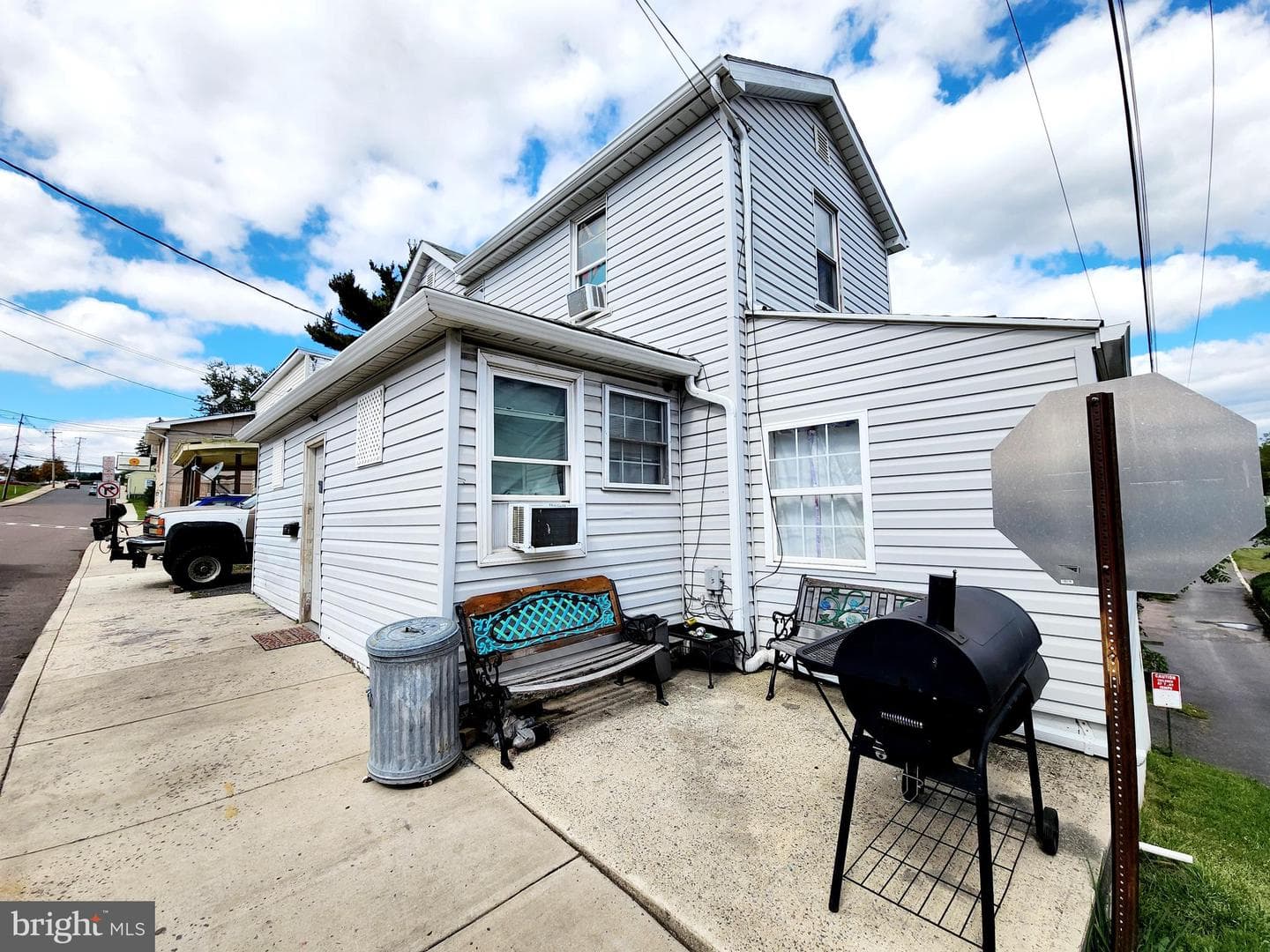 54 E College Avenue, Frostburg