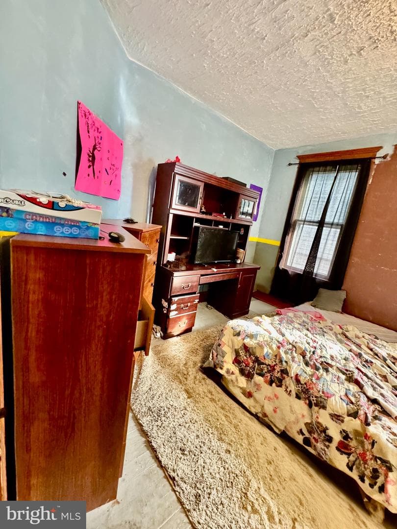 14 Virginia Avenue photo 15