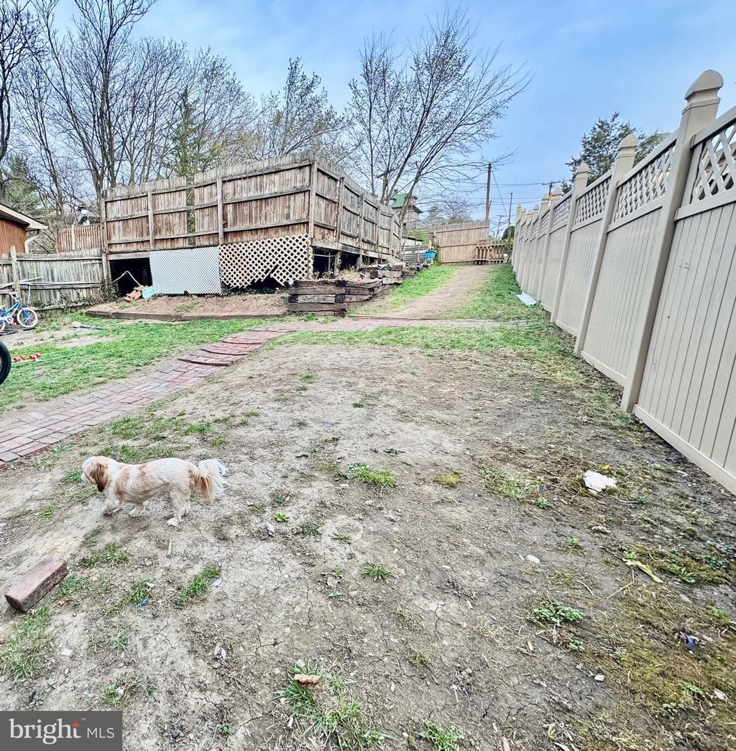 14 Virginia Avenue photo 21